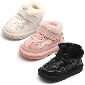 2023 Новые ботинки для маленьких девочек, зимние ботинки из утолщенного плюша для детей, водонепроницаемая нескользящая модная хлопковая обувь для корейских мальчиков