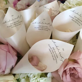 25шт персонализированных свадебных лепестковых конфетных рожков со стихами, бумажных конфетных рожков с монограммой на заказ, рисовых конфетных рожков