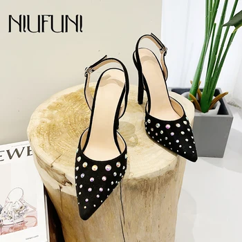 NIUFUNI/ Летние женские замшевые босоножки с острыми заклепками, с пряжкой на спине, однотонный черный цвет, пикантные вечерние туфли-гладиаторы на высоком каблуке