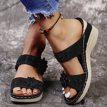 Женские тапочки на толстой подошве, женские Летние сандалии на танкетке с цветочным рисунком, женская пляжная обувь на платформе, нескользящая Женская обувь большого размера 43