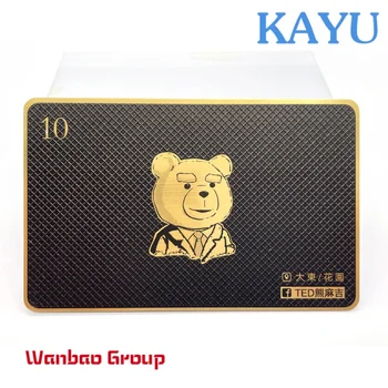 Изготовленная на заказ роскошная визитная карточка с тиснением золотой фольгой с золотым краем из ПВХ бизнес-членская карточка
