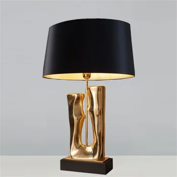 Скандинавская настольная лампа Современная модная золотая настольная лампа LED для домашней декоративной прикроватной тумбочки в гостиной, спальне